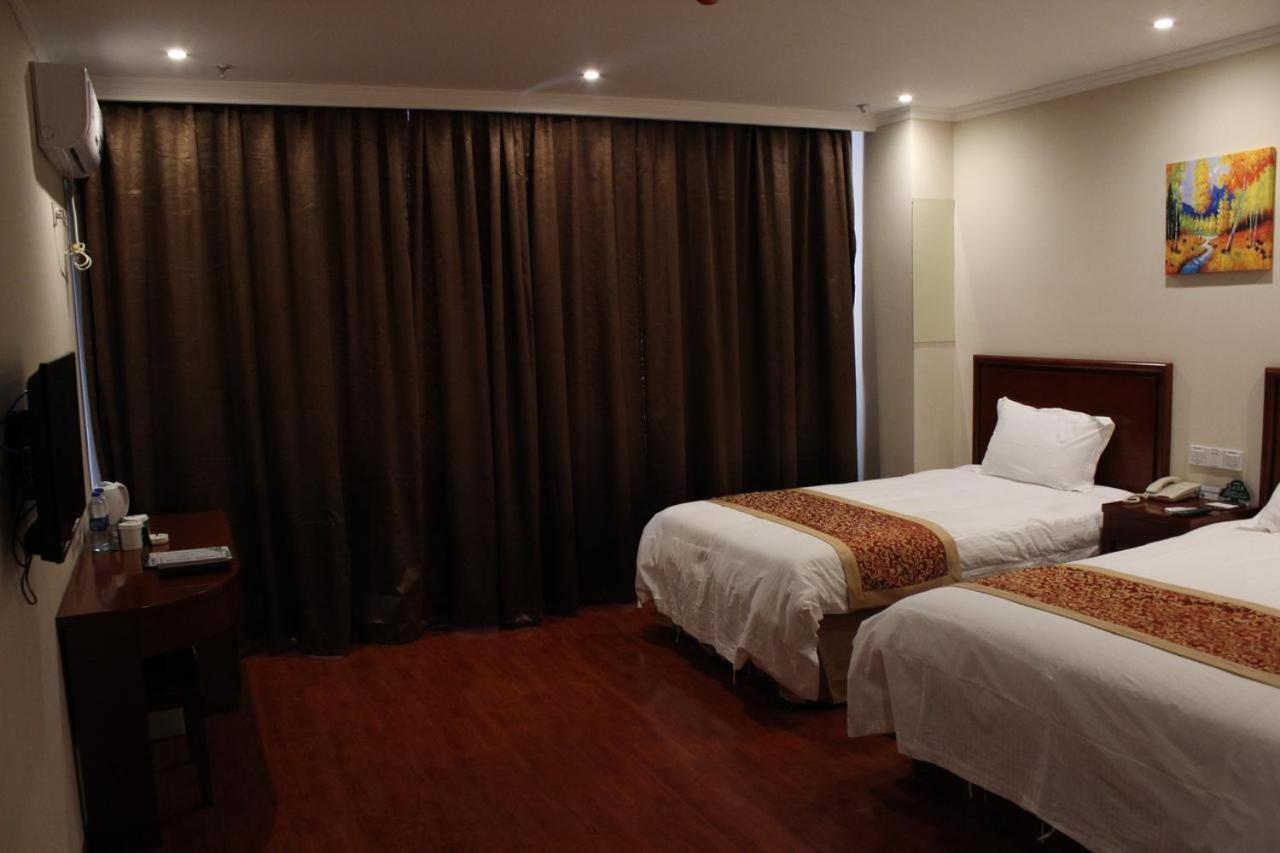 Greentree Inn Wuxi Huishan District Yangshan Town Jiayang Life Plaza Business Hotel Цзясин Экстерьер фото